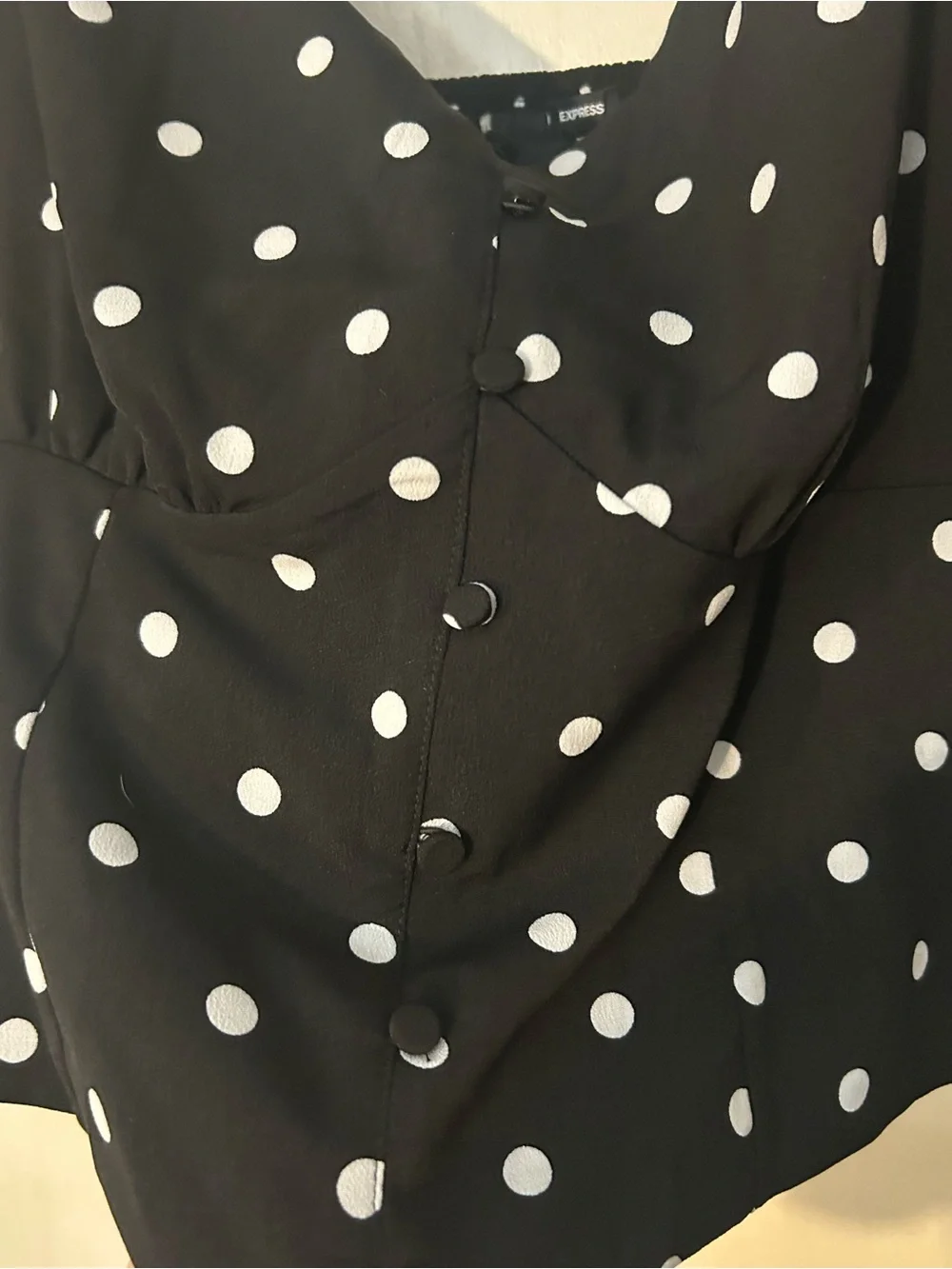 Express black white